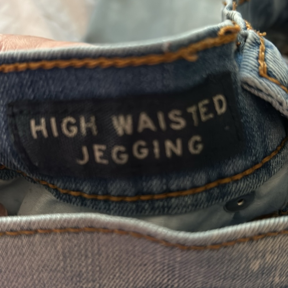 Jeans - Picture 3 of 4